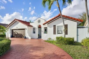 14721 Sw 170th Ter Miami, FL 33187 - MLS#A11981622