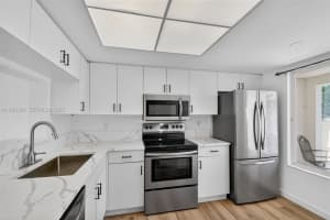 101 E Half Moon Cir B Hypoluxo, FL 33462 - MLS#A11981664