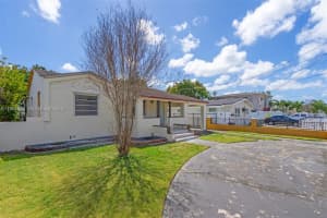 2166 Nw 18th St Miami, FL 33125 - MLS#A11981693