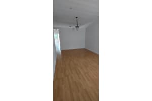 6940 Nw 179th St 303-7, Hialeah