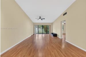9315 Wedgewood Dr , Tamarac, FL 33321 - MLS#A11981767