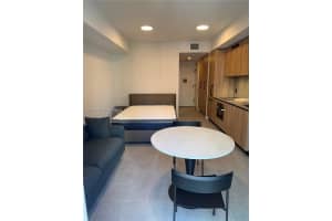 121 Ne 5th St 912a Miami, FL 33132 - MLS#A11981848