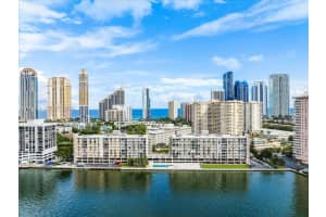 17500 N Bay Rd S-707, Sunny Isles Beach