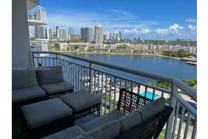 18061 Biscayne Blvd 1404, Aventura