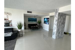 18061 Biscayne Blvd 1404 Aventura, FL 33160 Sold 05/04/26