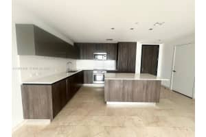 68 Se 6 3510 Miami, FL 33131 - MLS#A11981936