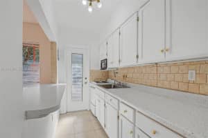 60 NW 79th St APT 1, Miami, FL 33150, - MLS#A11981944