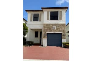 11035 W 35th Way 11035 Hialeah, FL 33018 - MLS#A11981948