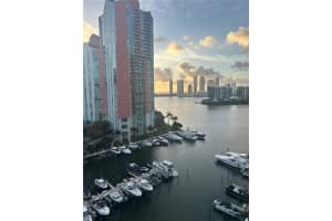 3340 Ne 190th St 1407, Aventura