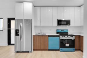 1037 2nd St , Miami, FL 33128 - MLS#A11982038