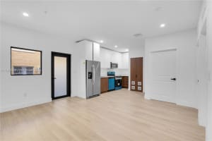 1037 2nd St , Miami, FL 33128 - MLS#A11982038