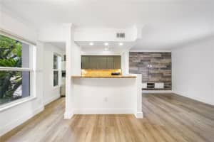 235 Antilla Ave 7 Coral Gables, FL 33134 - MLS#A11982053