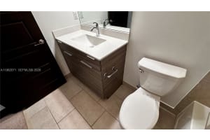 9155 Nw 161st St Miami Lakes, FL 33018 - MLS#A11982071