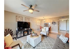 17000 Nw 67th Ave 423 Hialeah, FL 33015 - MLS#A11982072