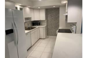 1951 Atlantic Shores Blvd 20 Hallandale Beach, FL 33009 - MLS#A11982087