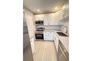 2261 Ne 67th St 1823 Fort Lauderdale, FL 33308 - MLS#A11982090