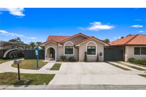 800 Nw 133rd Ave Miami, FL 33182 - MLS#A11982093