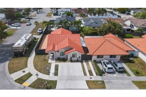 800 Nw 133rd Ave Miami, FL 33182 - MLS#A11982093