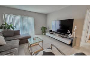 400 Kings Point Dr APT 408, Sunny Isles Beach, FL 33160, - MLS#A11982152