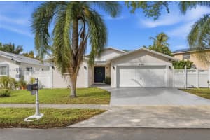 2425 Raleigh St Hollywood, FL 33020 - MLS#A11982160