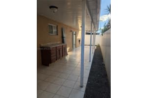 2485 W 76th St 109 Hialeah, FL 33016 - MLS#A11982168