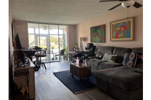 9900 Sunrise Lakes Blvd 107 Sunrise, FL 33322 - MLS#A11982173