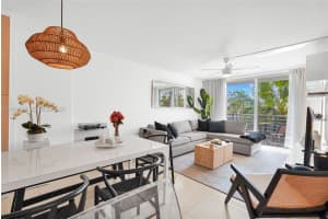 1605 Bay Rd 201, Miami Beach