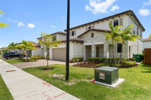 11932 Sw 241st Ter 11932 Homestead, FL 33032 - MLS#A11982184