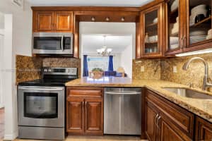 410 Se 2nd St 220 Hallandale Beach, FL 33009 - MLS#A11982207