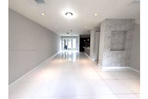 6458 Nw 103rd Psge Doral, FL 33178 - MLS#A11982227