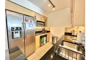 335 S Biscayne Blvd 2702 Miami, FL 33131 - MLS#A11982233