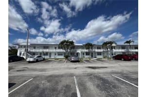 100 203rd Ter , Miami Gardens, FL 33179 - MLS#A11982269