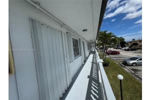 100 203rd Ter , Miami Gardens, FL 33179 - MLS#A11982269