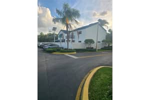 252 Ne 212th Ter, Miami 252 Ne 212th Ter, Miami