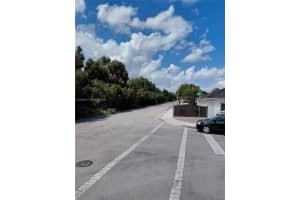 168xx 45th St Miami, FL 33185 - MLS#A11982301