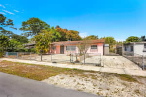 3853 Nw 209th St Miami Gardens, FL 33055 - MLS#A11982331