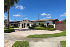 7901 Nw 171st St - Hialeah, FL 33015 - MLS#A11982334