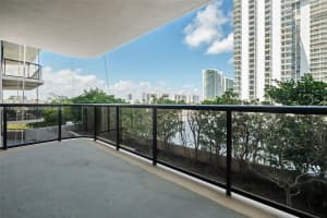 19667 Turnberry Way 4h, Aventura