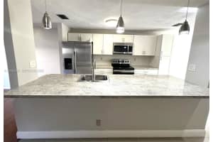 8249 Nw 8th Pl 4 Plantation, FL 33324 - MLS#A11982360