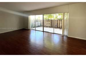 8249 Nw 8th Pl 4 Plantation, FL 33324 - MLS#A11982360