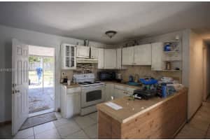 8525 Nw 32nd Ct Miami, FL 33147 - MLS#A11982363