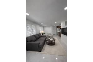 916 Ne 2nd St D Hallandale Beach, FL 33009 - MLS#A11982392