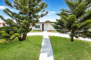 17201 Nw 42nd Ave Miami Gardens, FL 33055 - MLS#A11982420