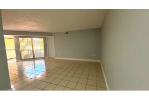 15635 74th Cir Dr , Miami, FL 33193 - MLS#A11982426