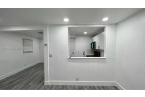 1033 Nw 3rd Ave 2 Fort Lauderdale, FL 33311 - MLS#A11982428