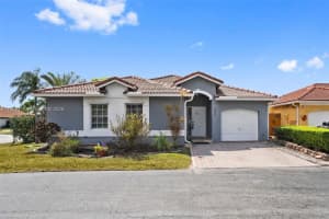 8050 Sw 157th Pl, Miami