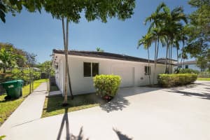 4145 SW 84th Ct, Miami, FL 33155, - MLS#A11982441