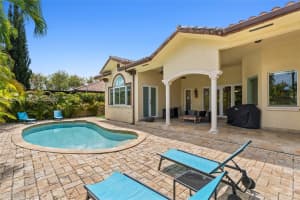 2665 Nw 100th Ave Doral, FL 33172 - MLS#A11982499