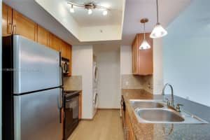 2000 N Bayshore Dr 506 Miami, FL 33137 - MLS#A11982502