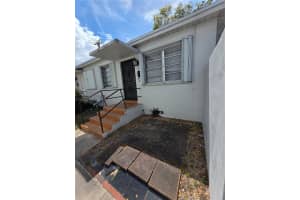 57 Esplanade Dr , Miami Springs, FL 33166 - MLS#A11982503